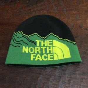 Kids North Face reversible snow hat